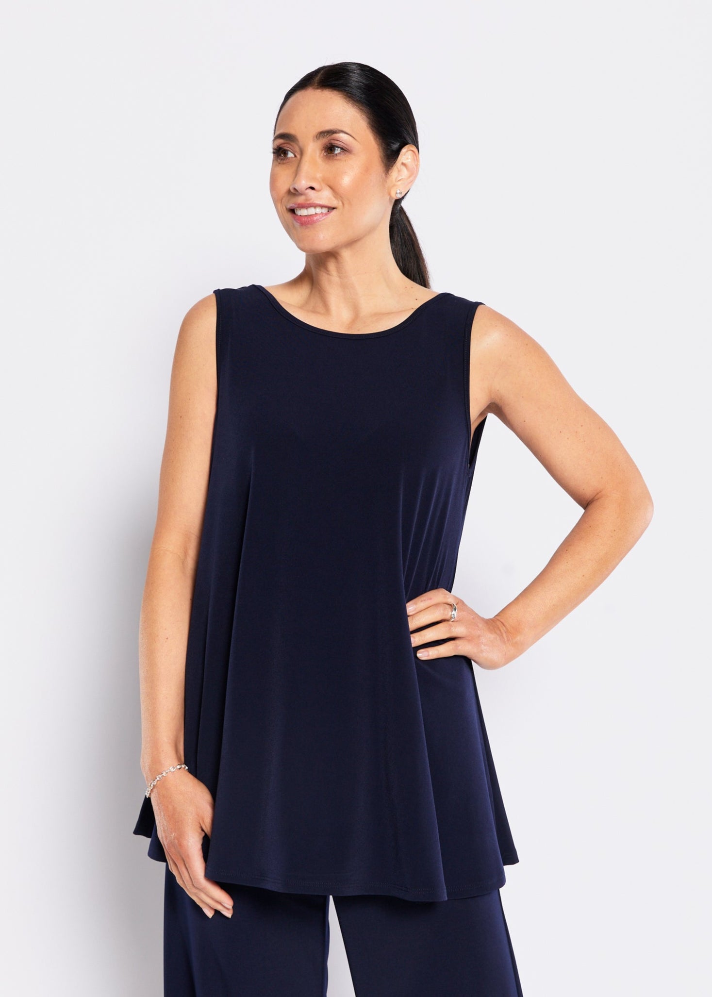 Sun Foundation slinky jersey reversible swing tank in navy