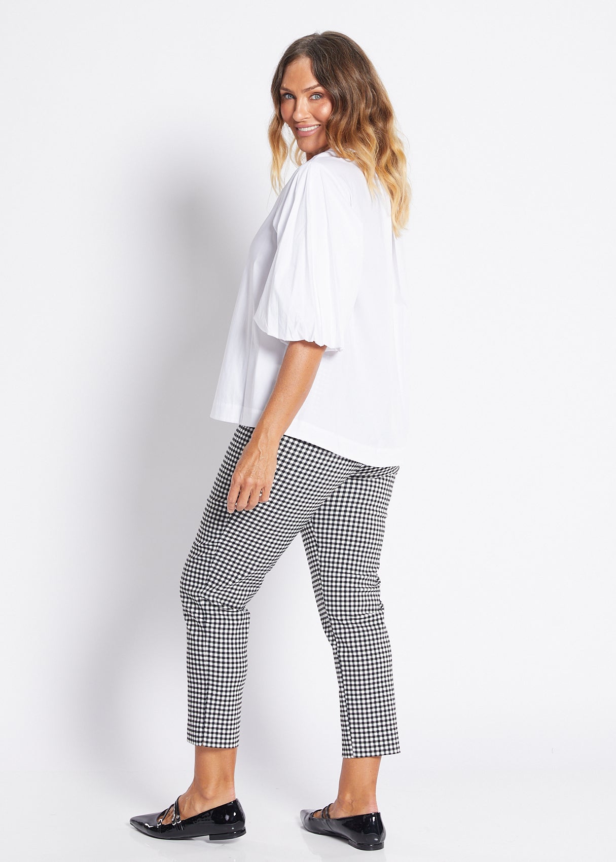 Easy Gingham Bengaline super stretch 7/8 fitted pant in black