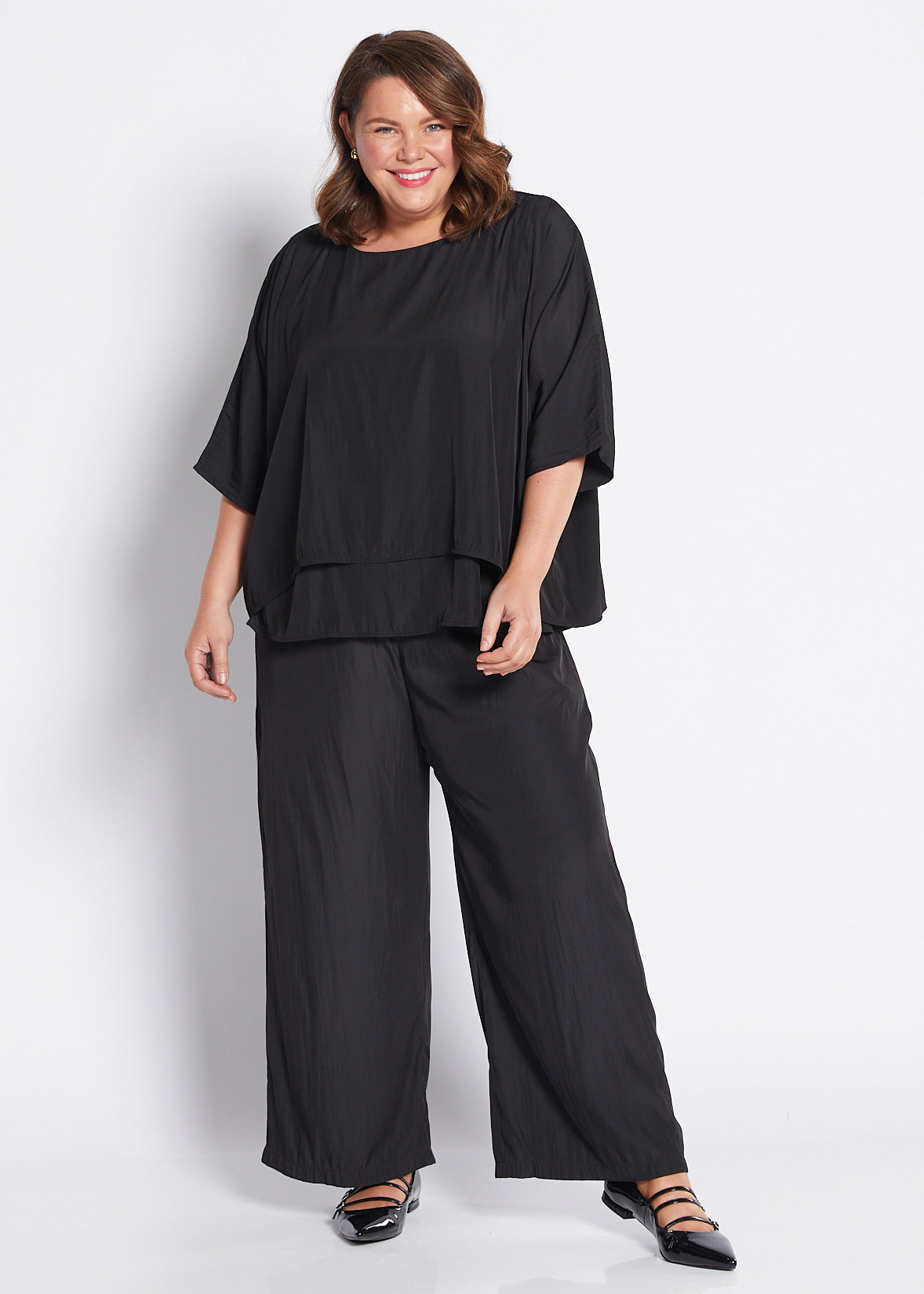 Silky Technical Layered Short Sleeve Top in Black