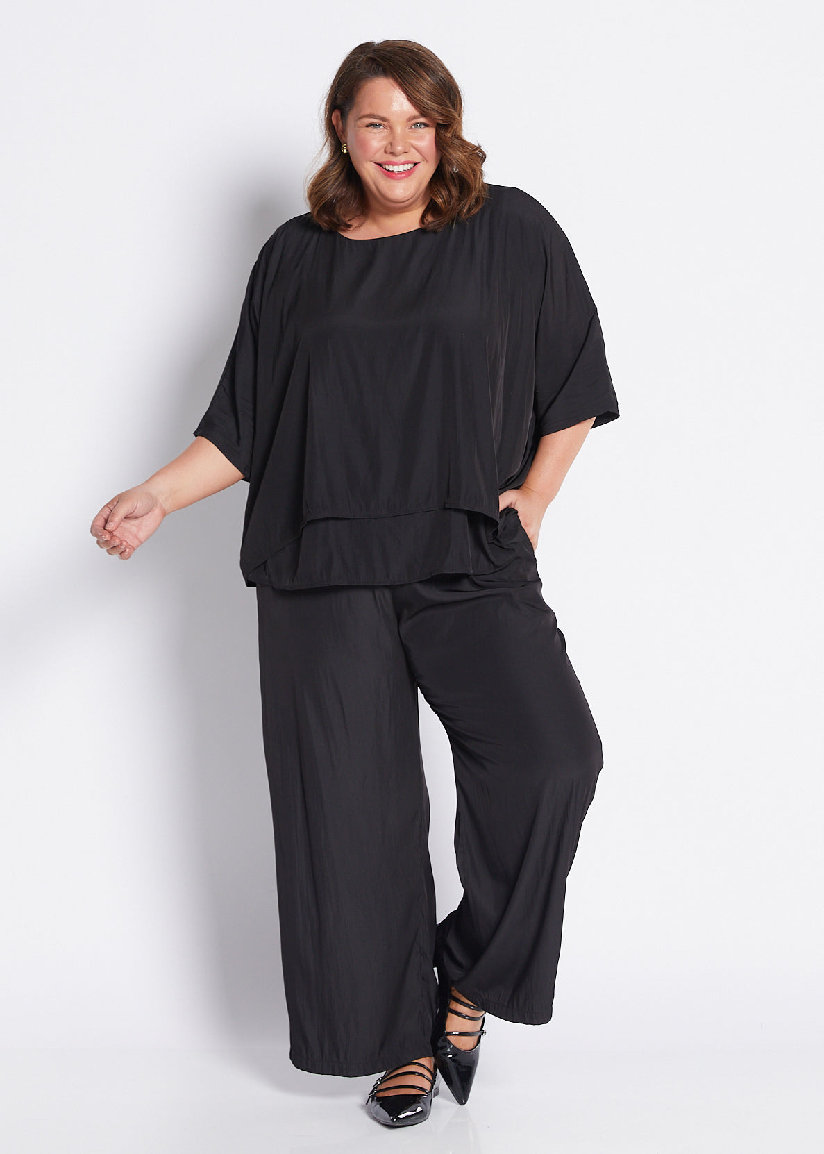 Silky Technical Layered Short Sleeve Top in Black
