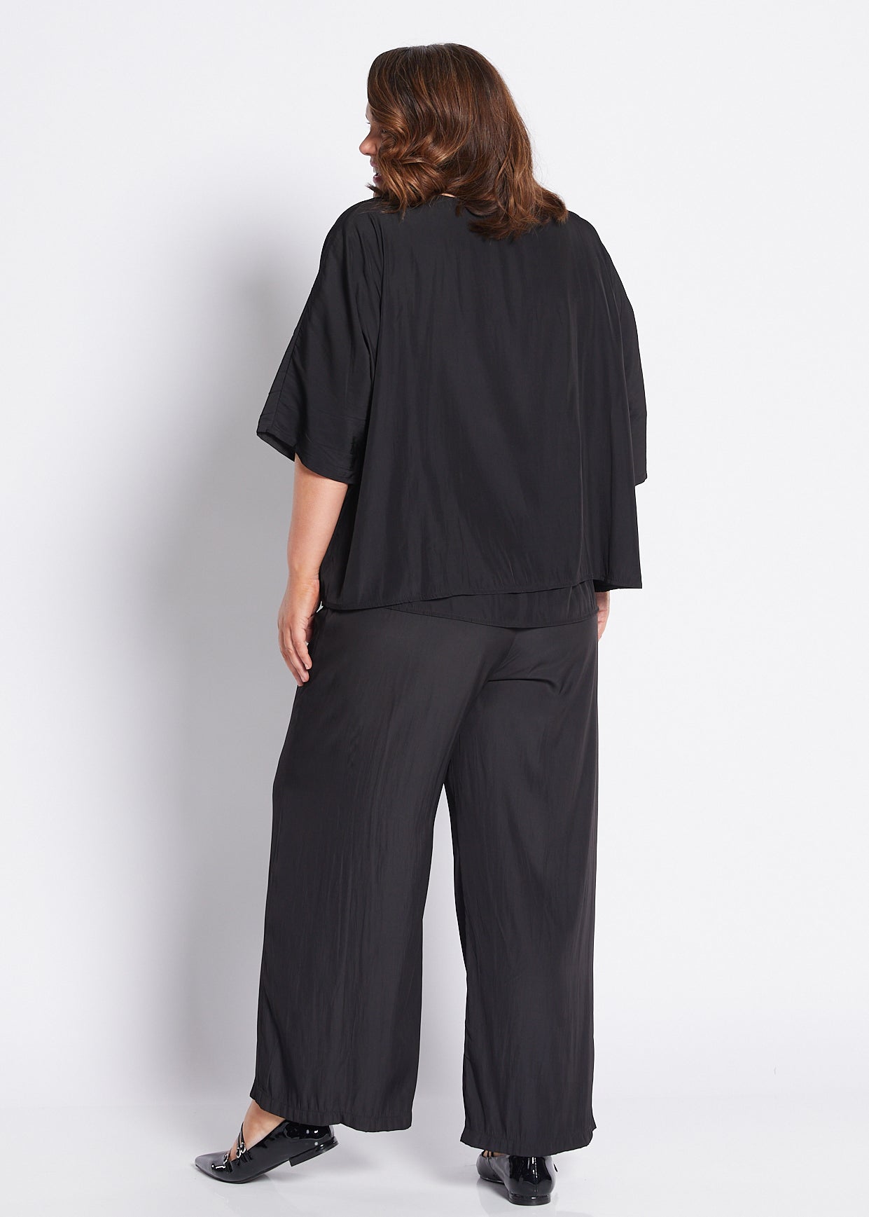 Silky Technical Layered Short Sleeve Top in Black