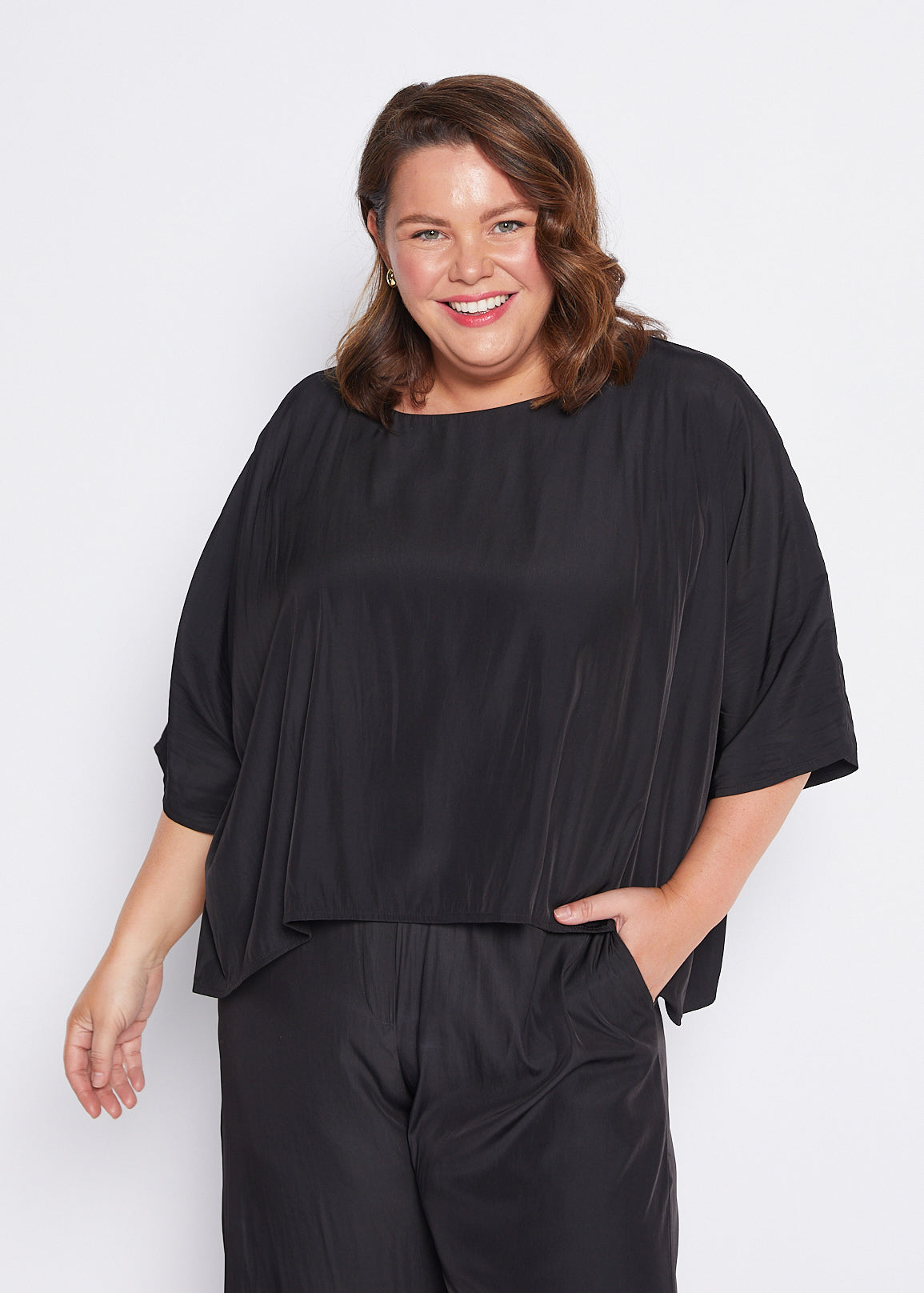 Silky Technical Layered Short Sleeve Top in Black