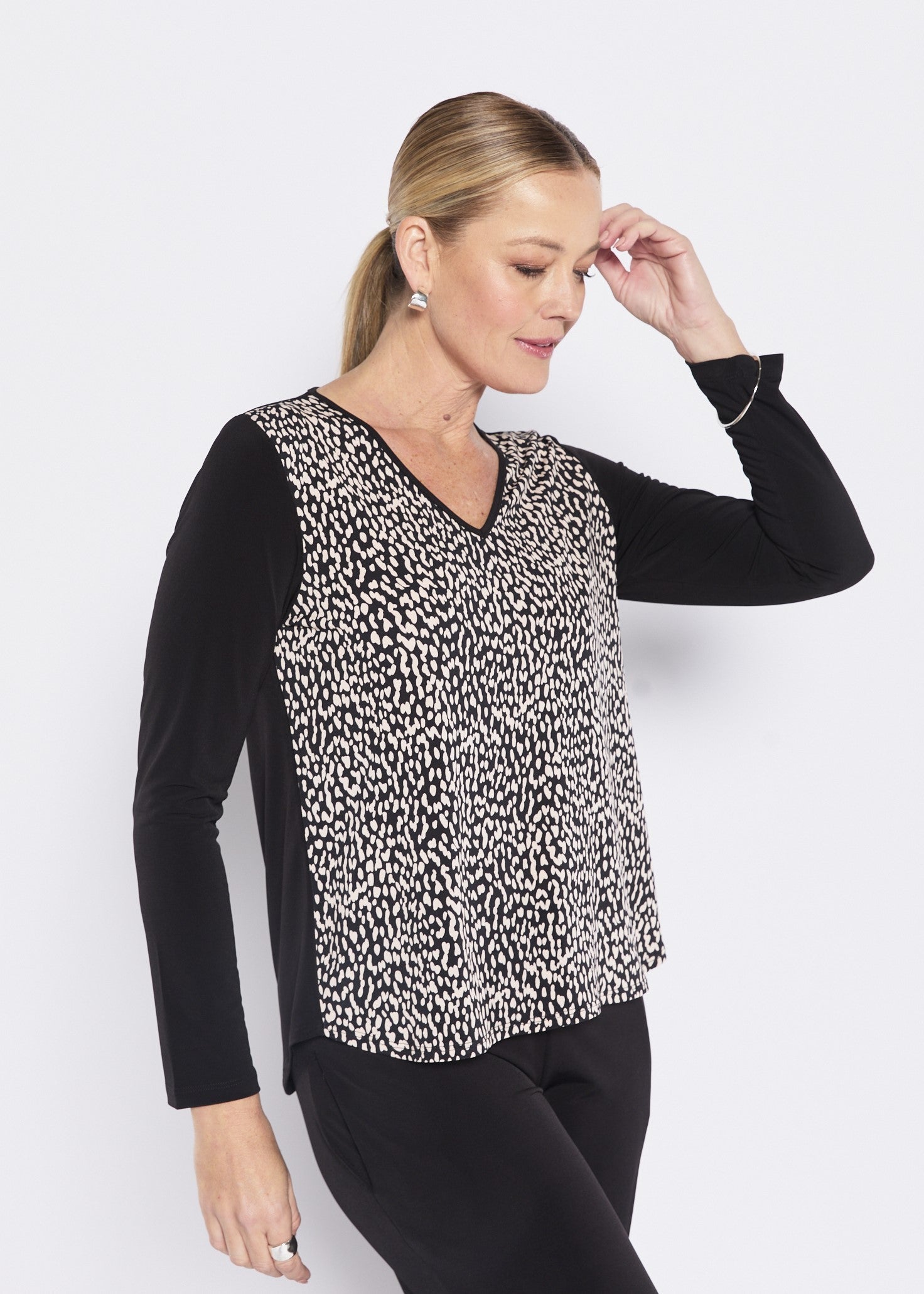 Jersey Spliced V Neck Top in Animal Print