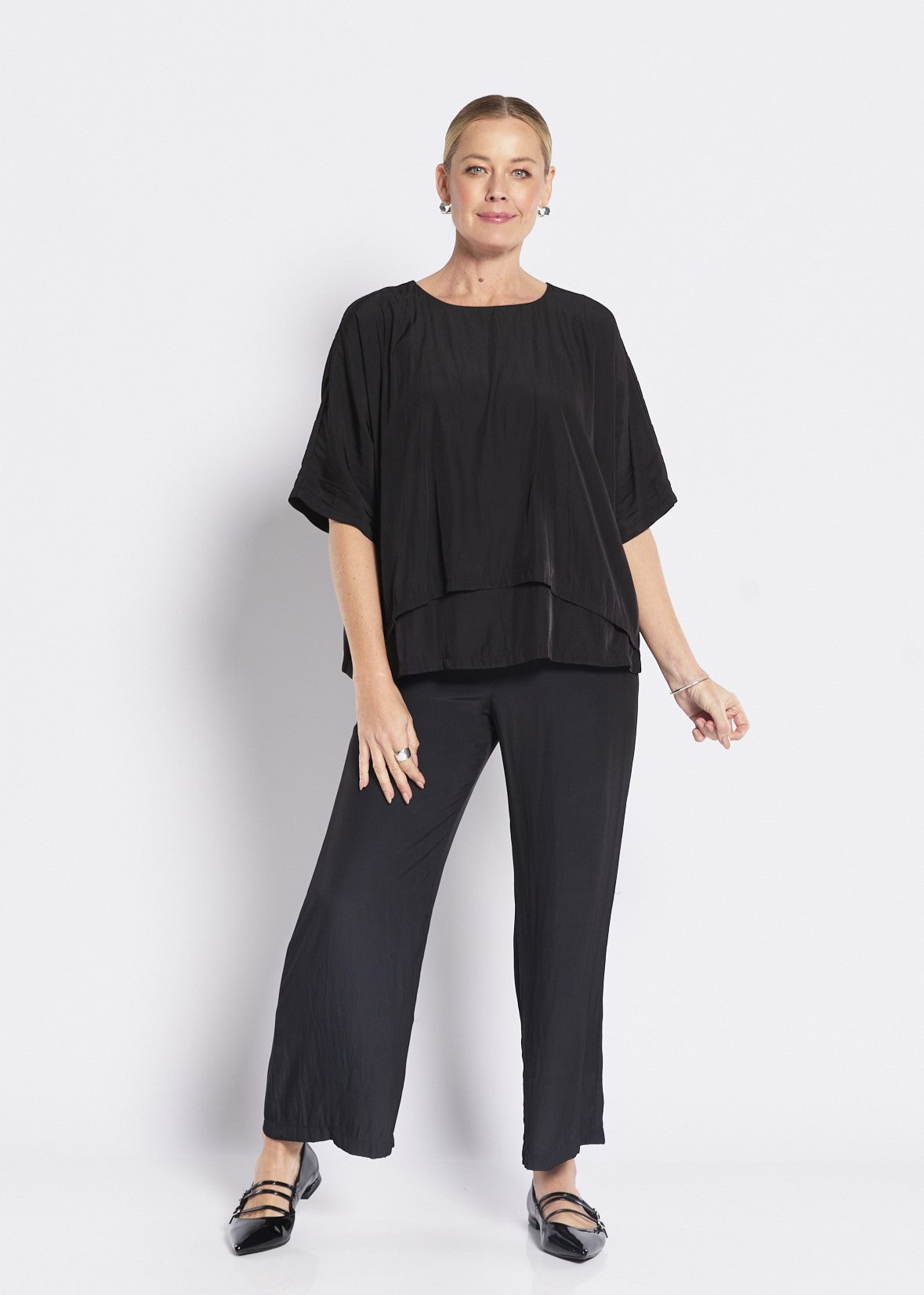 Keya Lustre technical layered top in black