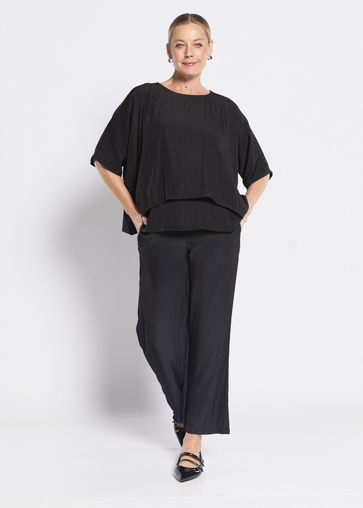 Keya Lustre technical layered top in black