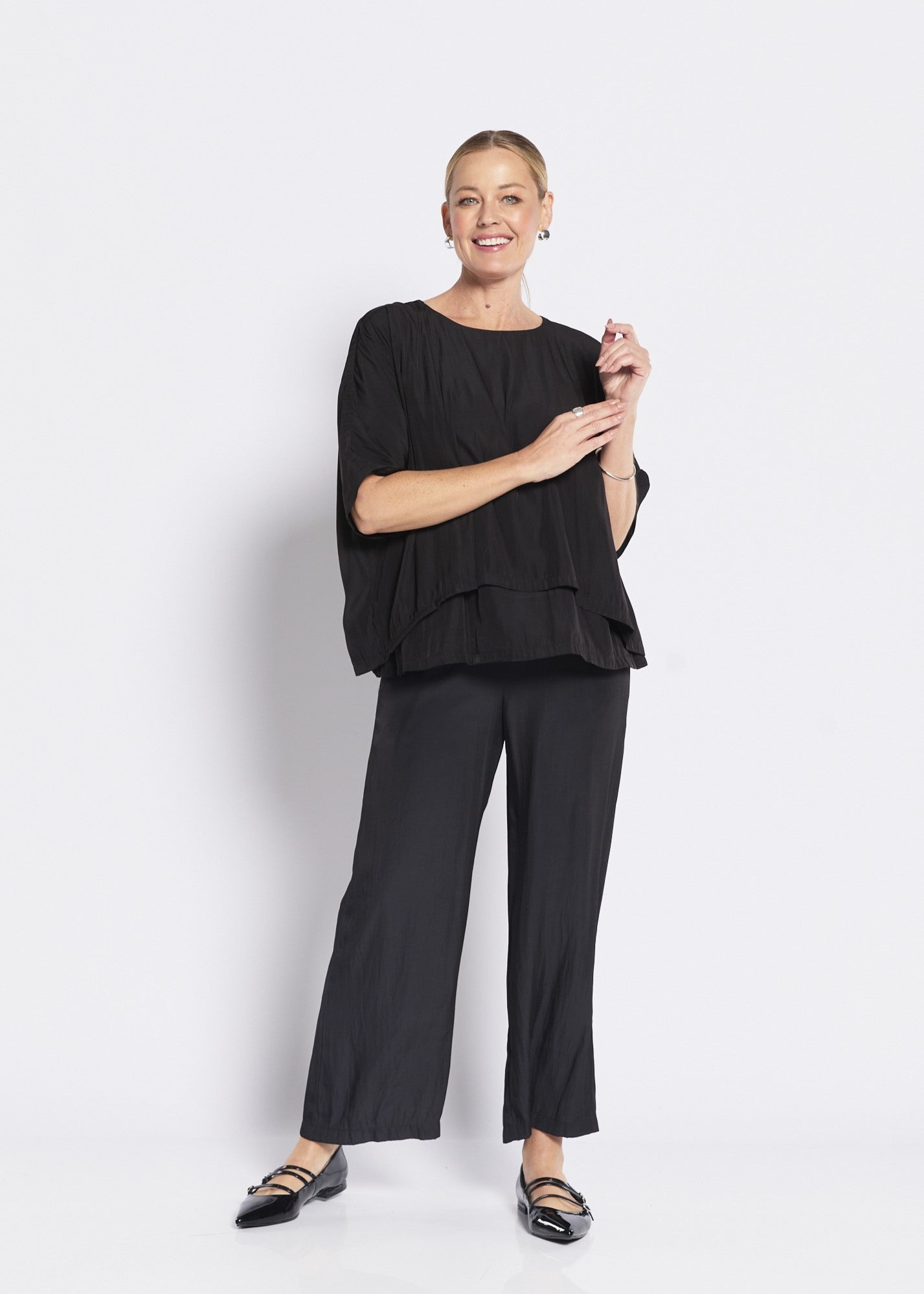 Keya Lustre technical layered top in black