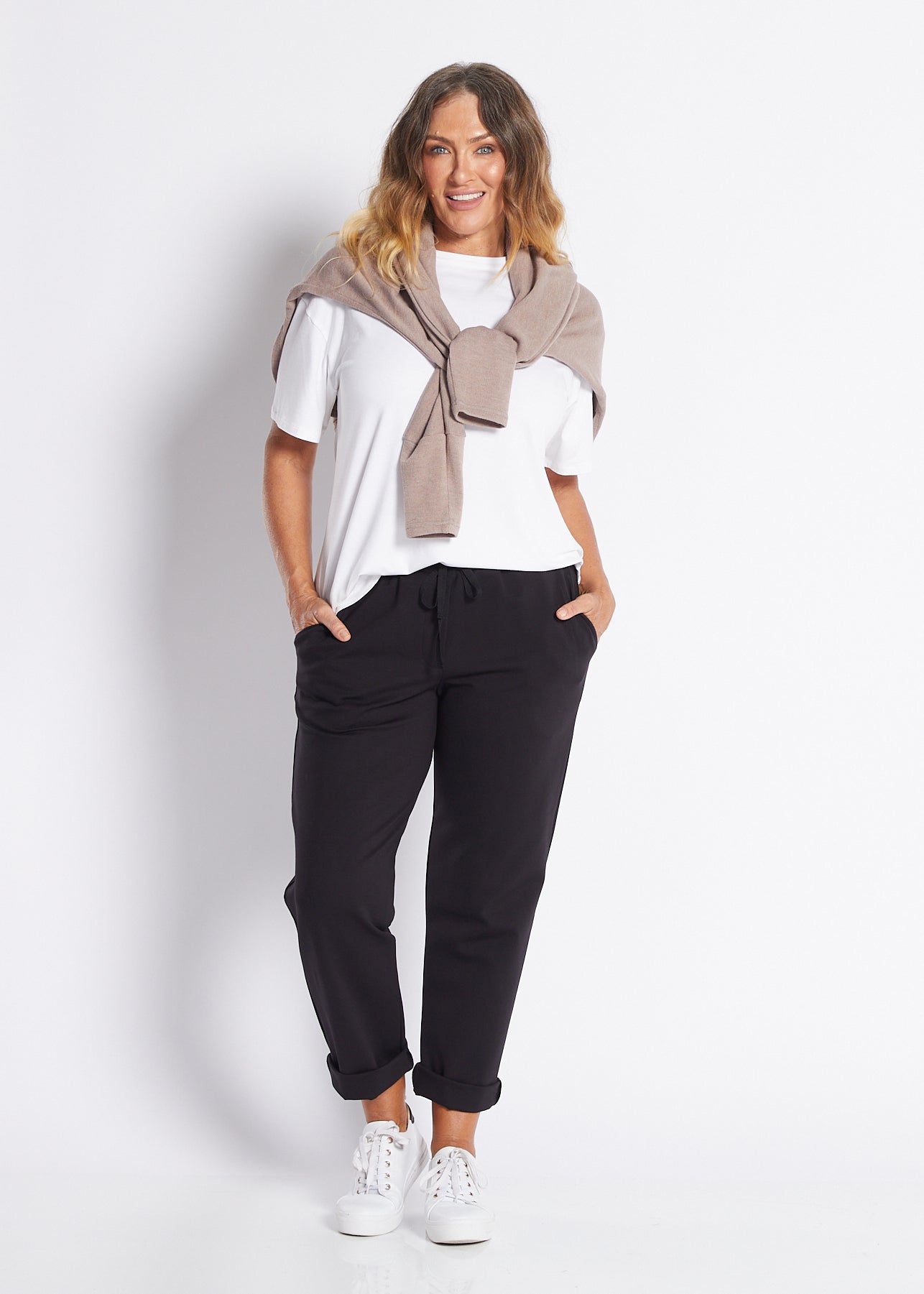 Ponte Relaxed Pant with Pockets in Black