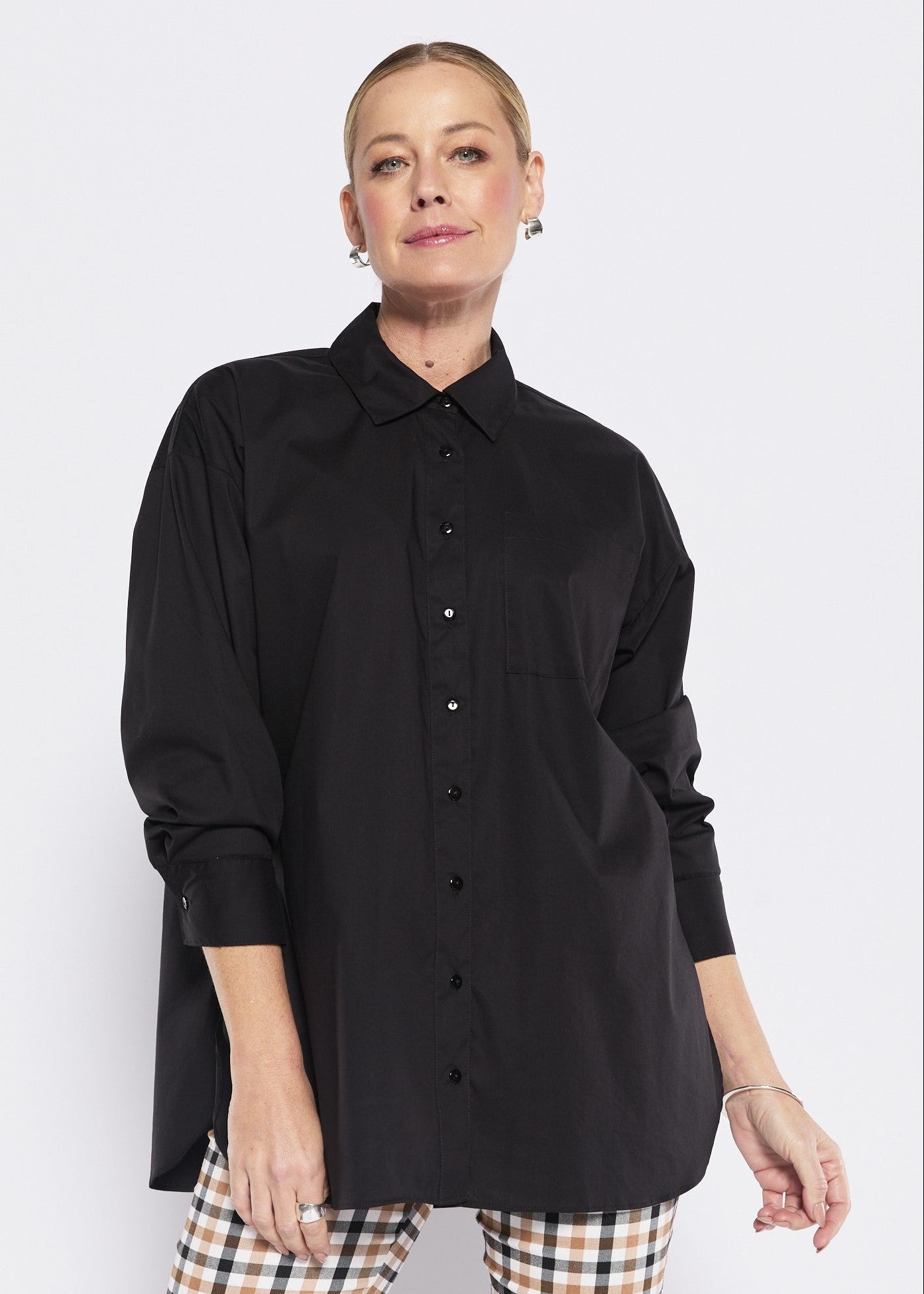 Jojo City stretch cotton oversized boyfriend shirt in black
