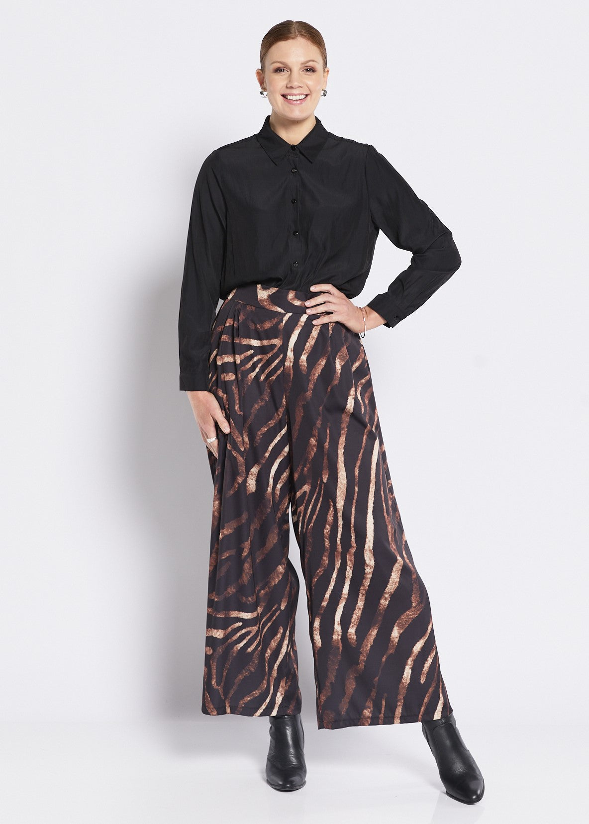 Satin Wide Leg Pant in Animal Print