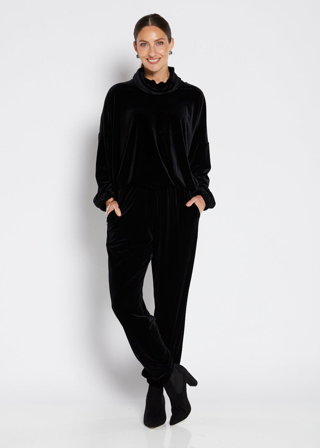 Cork stretch velour jogger pant