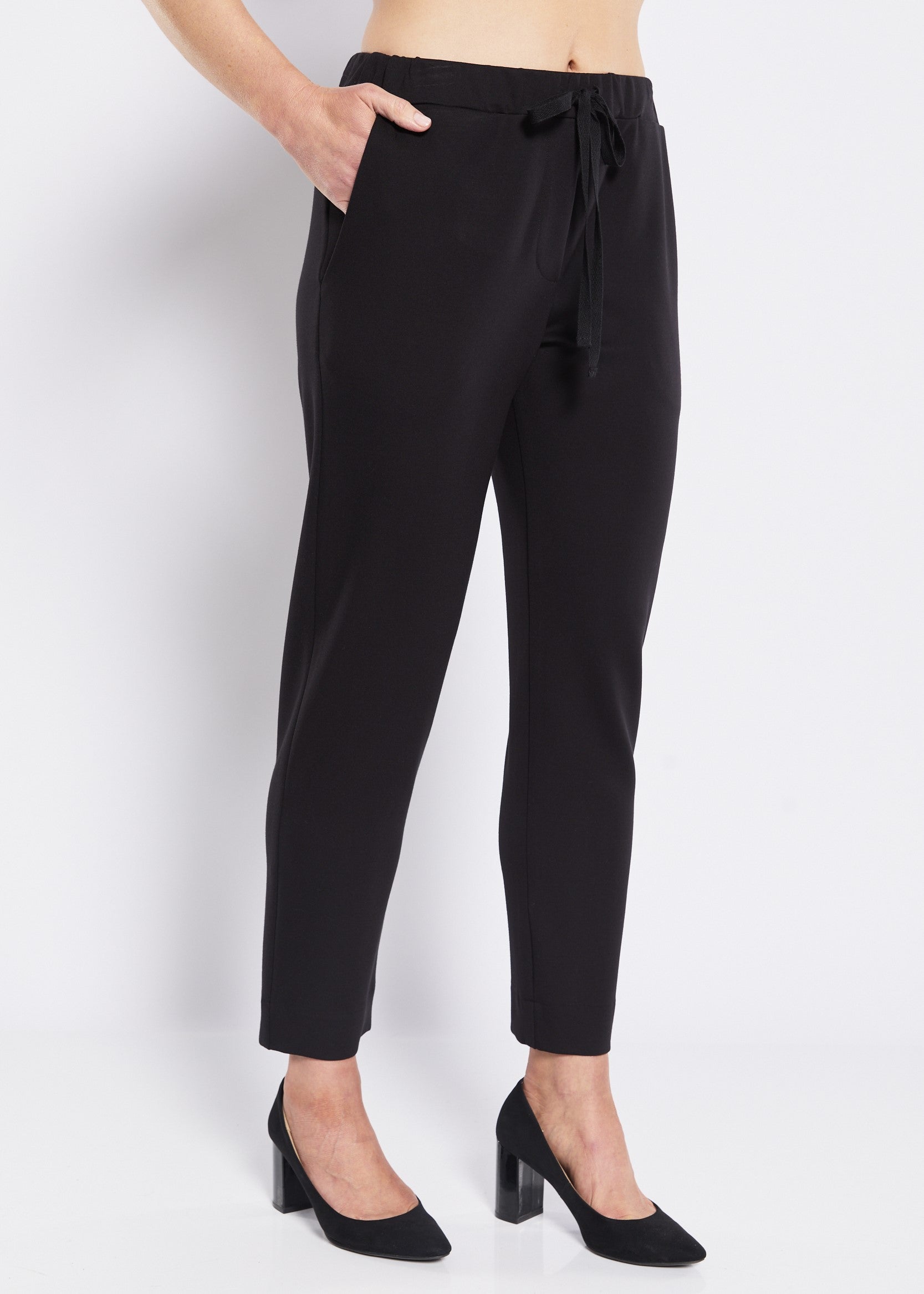 Ponte Relaxed Pant with Pockets in Black