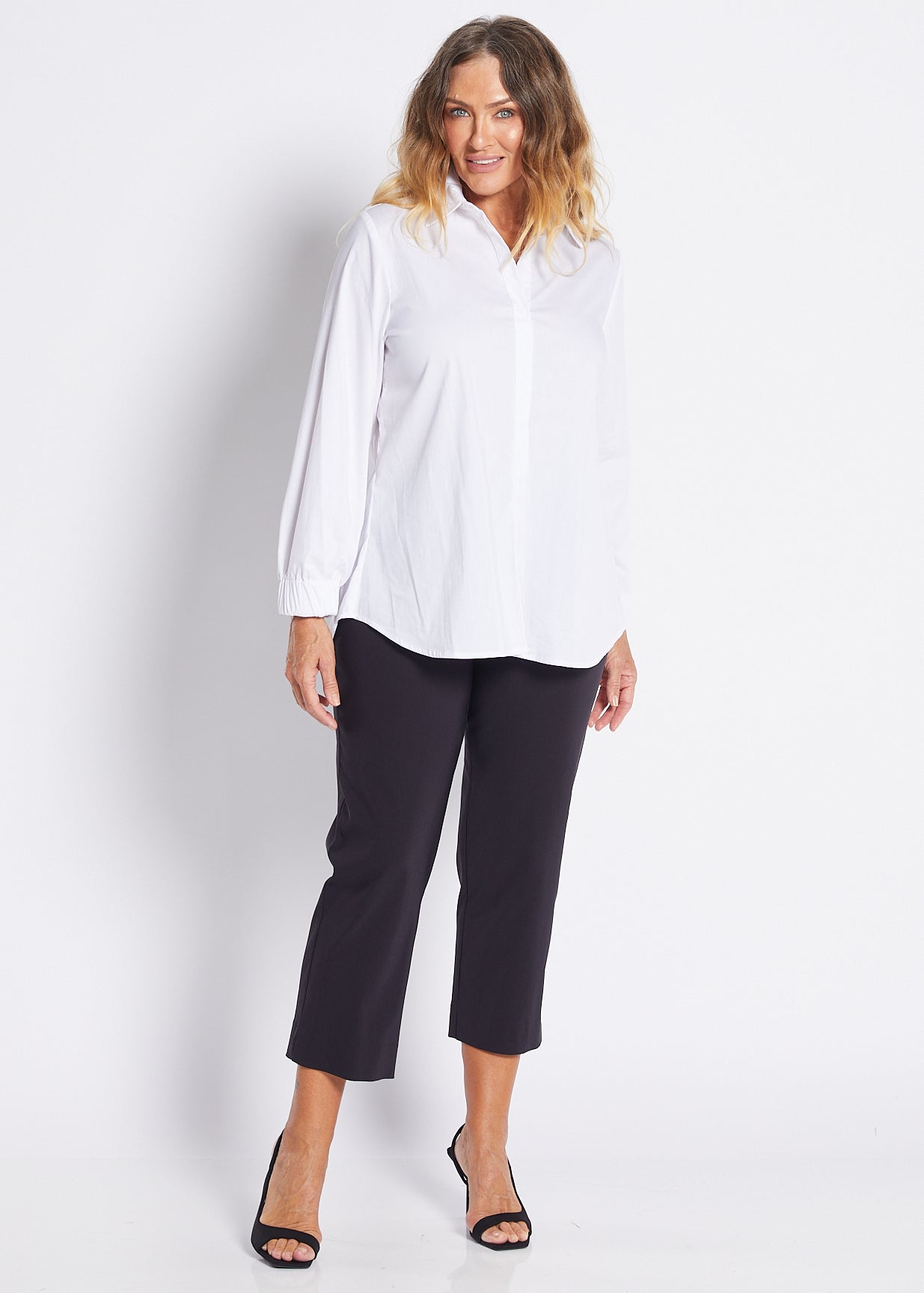 Bengaline Stretch 7/8 Side Zip Straight Pants in Navy