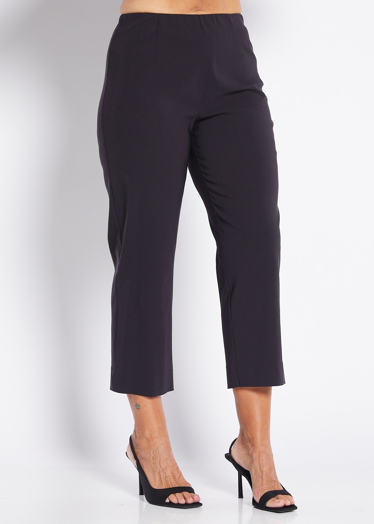 Bengaline Stretch 7/8 Side Zip Straight Pants in Navy