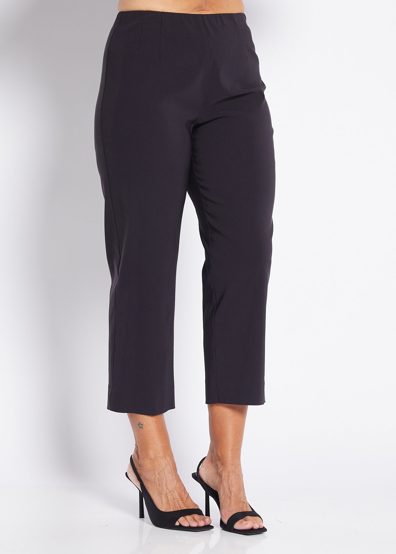 Bengaline Stretch 7/8 Side Zip Straight Pants in Navy
