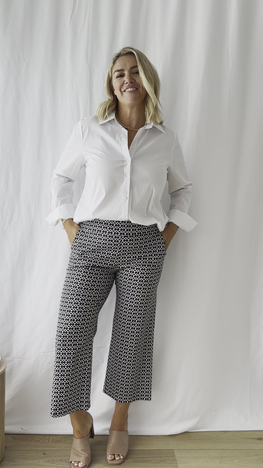 Philosophy Australia Class cotton Women's shirt in white, made in Australia