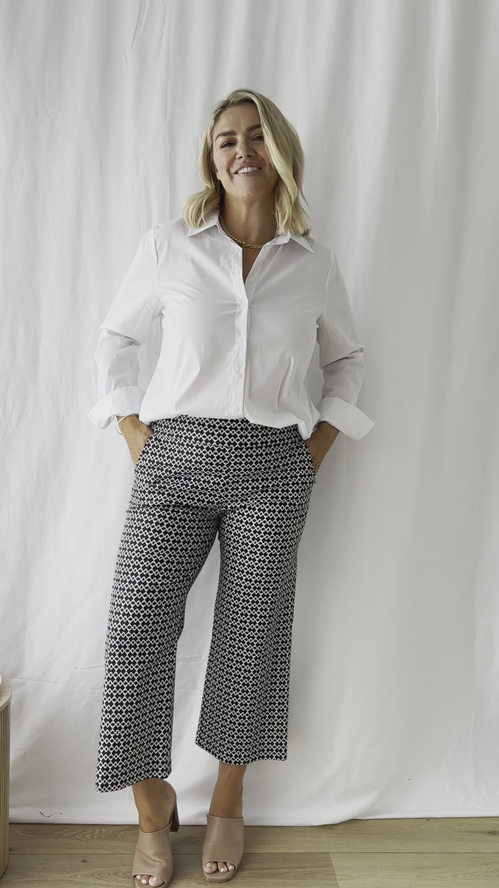Philosophy Australia Class cotton Women's shirt in white, made in Australia