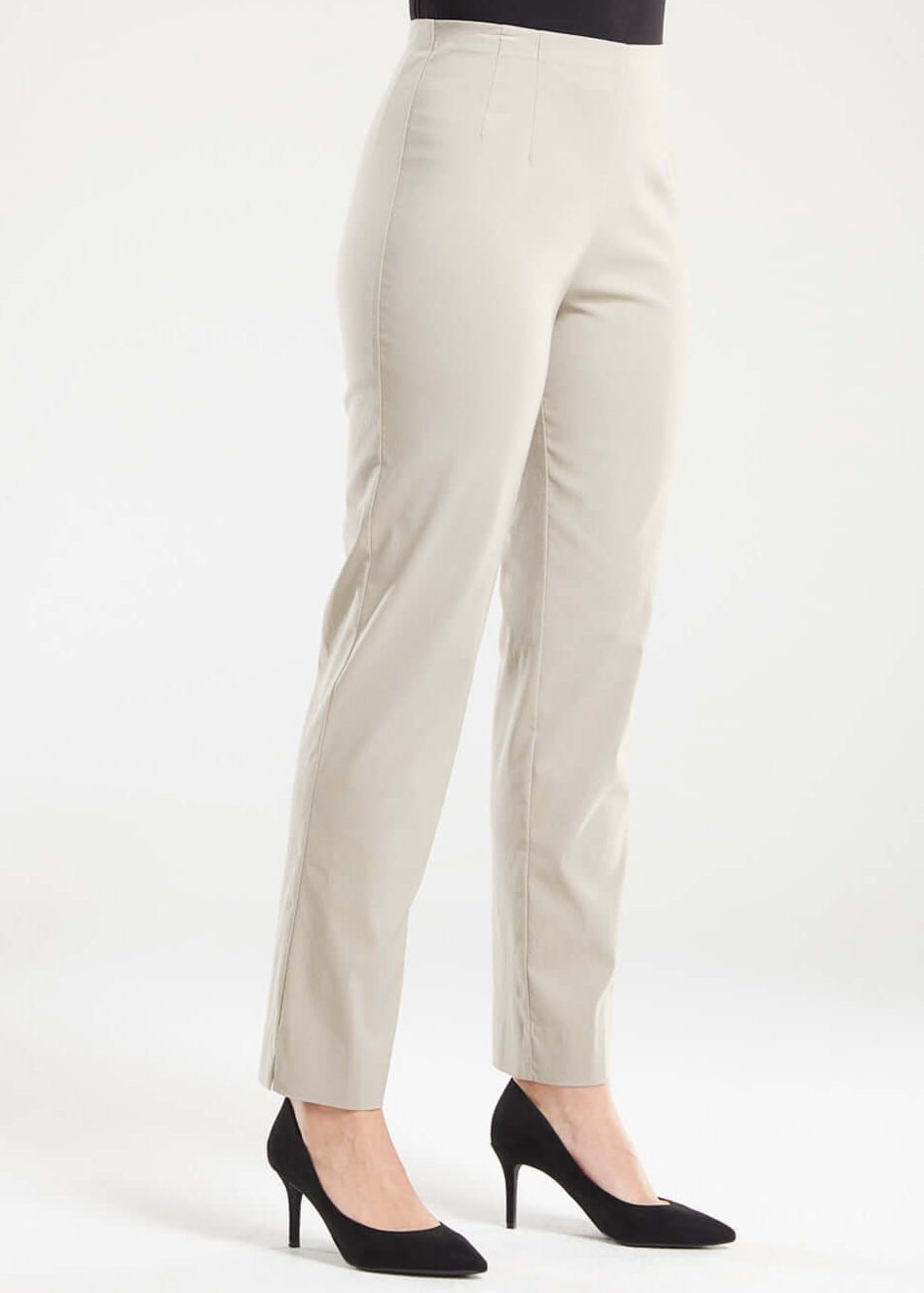Gem Miracle Bengaline women's full-length straight-cut pants in raffia.