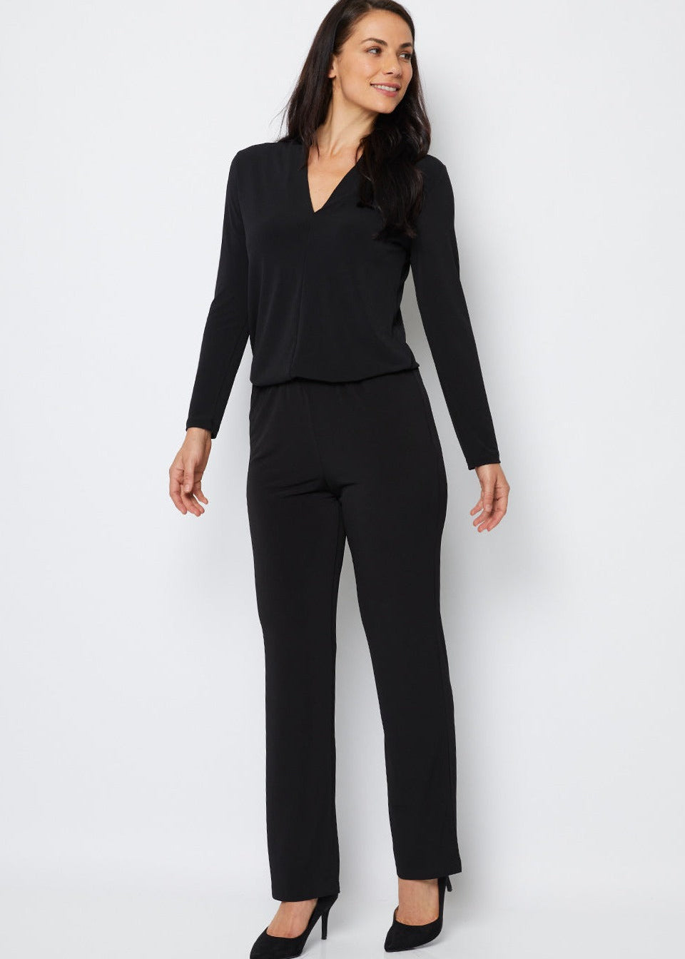 Linear Jersey Women's full length straight leg pants in black.