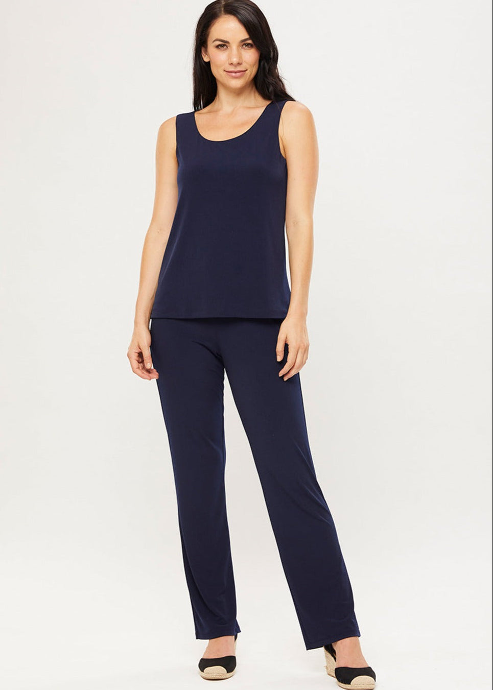Linear Jersey Women's full-length straight-leg pant in Navy.